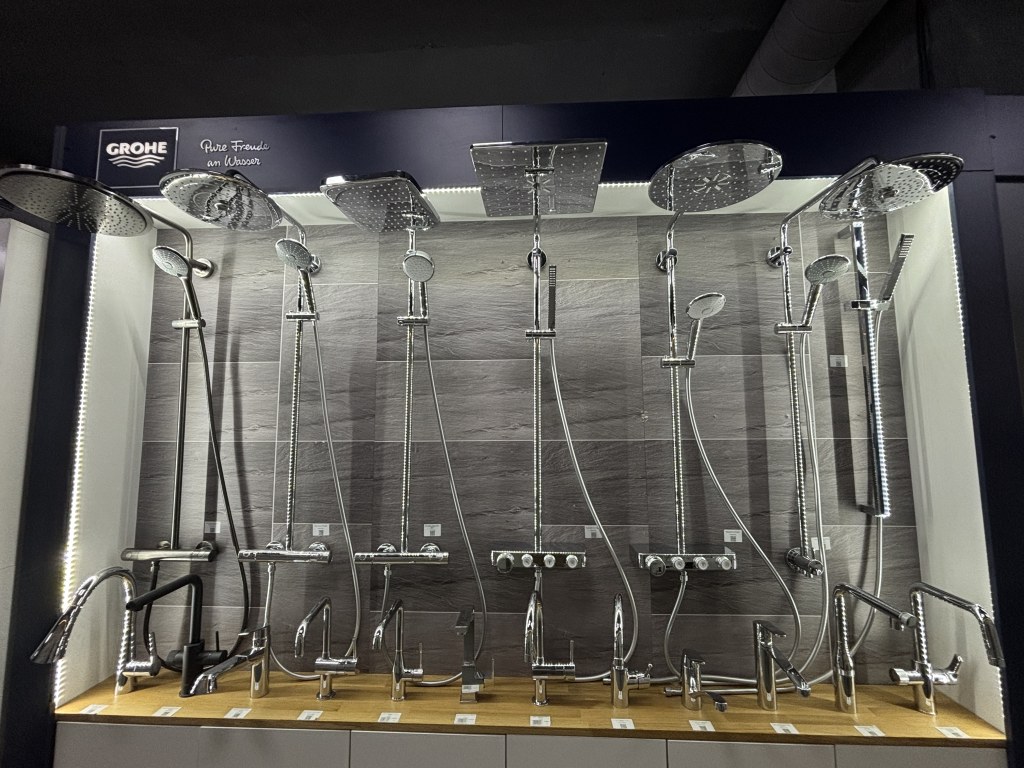 функціональні змішувачі Grohe, системи для ванної Grohe, безконтактні крани Grohe, встановлення сантехніки Grohe, ванни та душові кабіни Grohe, сантехніка з терморегулятором
