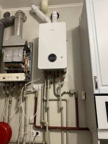 bosch-condens-gc2300iw-2430-c-23-portfolio-18.jpg